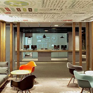 Otel Ibis Paris Porte D'orleans, Montrouge