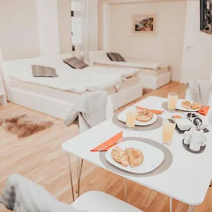 With Amazing View In The Center Apartment Shkoder